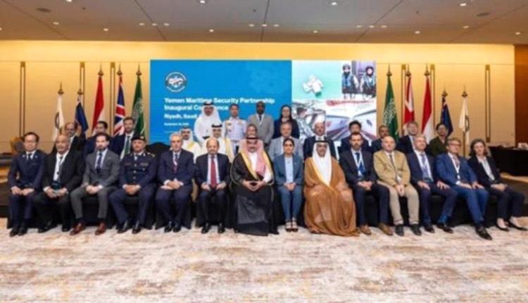 باب المندب والبحر الأحمر.. تهديدات الحـ.ـوثي على طاولة 40 دولة