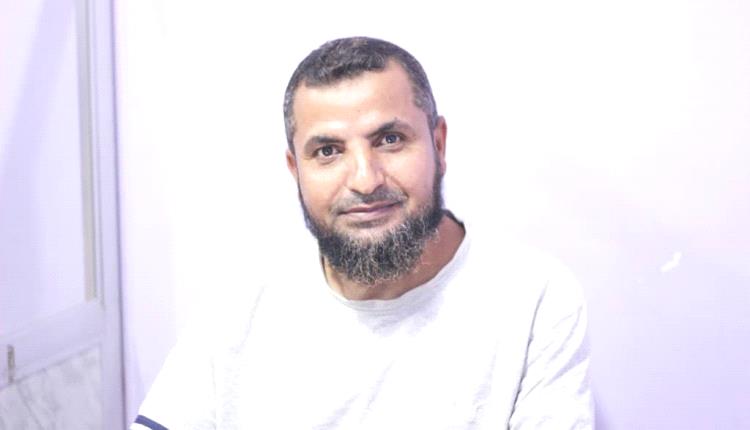 يا سادة .. كيف لمعلم جائع ان يمنح طلابه العلم والأمل؟