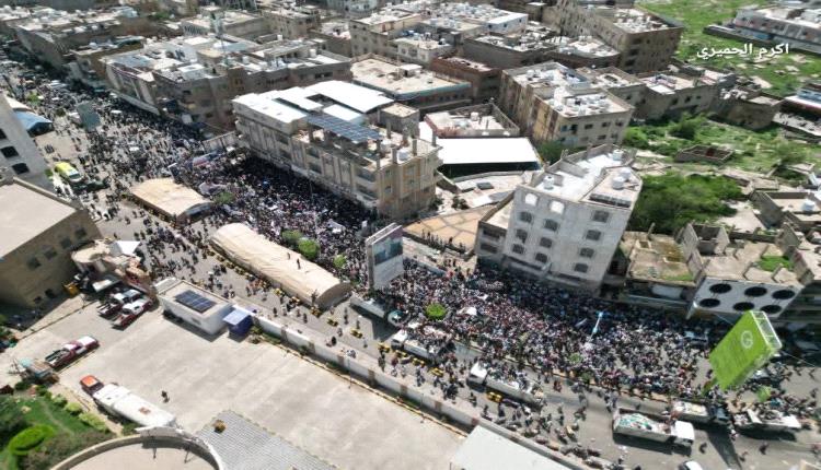 مئات الآلاف من أبناء تعز يطالبون بالقبض على قتلة "أفتهان المشهري" وإقالة مدير شرطة أمن المحافظة وقائد المحور