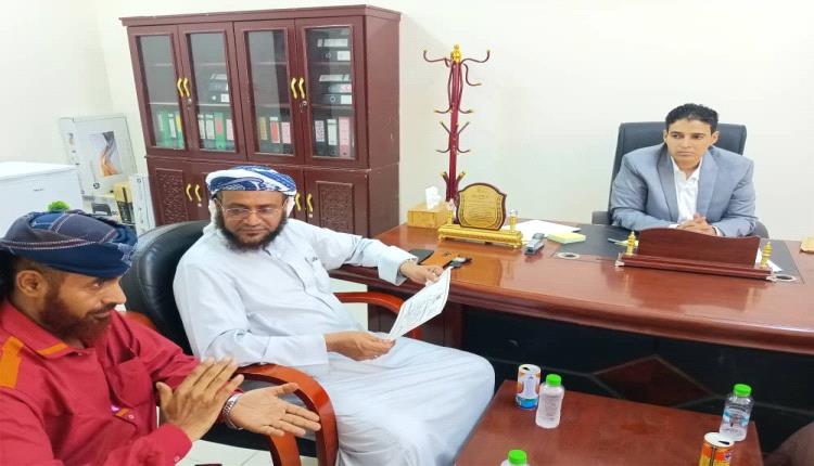 بن مهري يناقش مع وكيل وزارة الاوقاف تنفيذ حملة  محو أمية مشتركة في مصلحة السجون بالمناطق المحررة