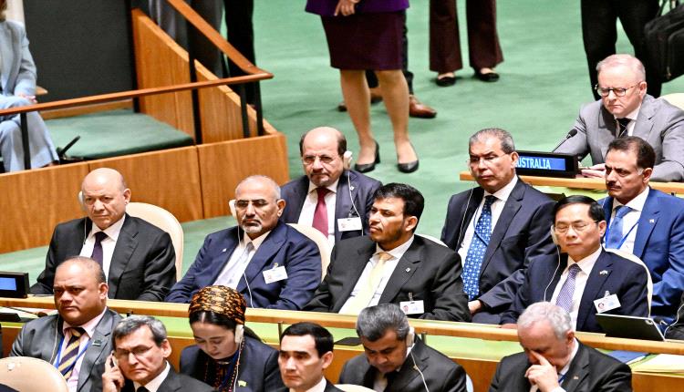 الرئيس الزُبيدي يشارك في افتتاح أعمال الدورة الـ80 للجمعية العامة للأمم المتحدة