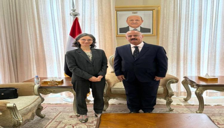 وزير النقل يلتقي سفيرة فرنسا لدى بلادنا في الرياض