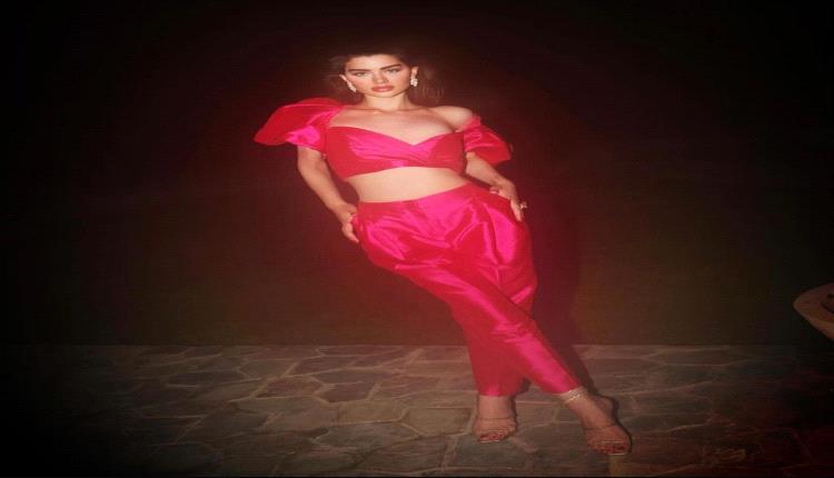 روان بن حسين تمزج بين الجرأة والأناقة بإطلالات صيفية