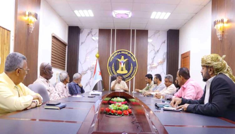 الزامكي يترأس اجتماعًا استثنائيًا لقيادات انتقالي عدن لمناقشة ترتيبات الفعالية الجماهيرية للتنديد بانتهاكات المكلا