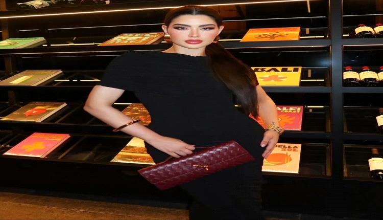 إطلالة شتوية راقية… روان بن حسين تعتمد فستاناً صوفياً بتصميم محتشم