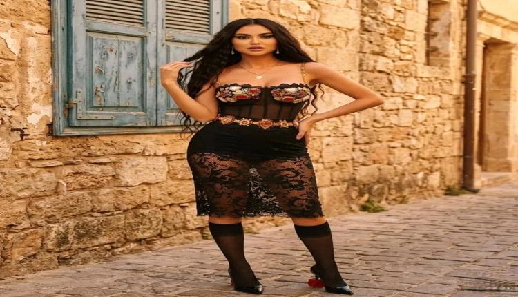 إطلالة صيفية جريئة… مريم حسين ترد على الجدل حول خبر حملها