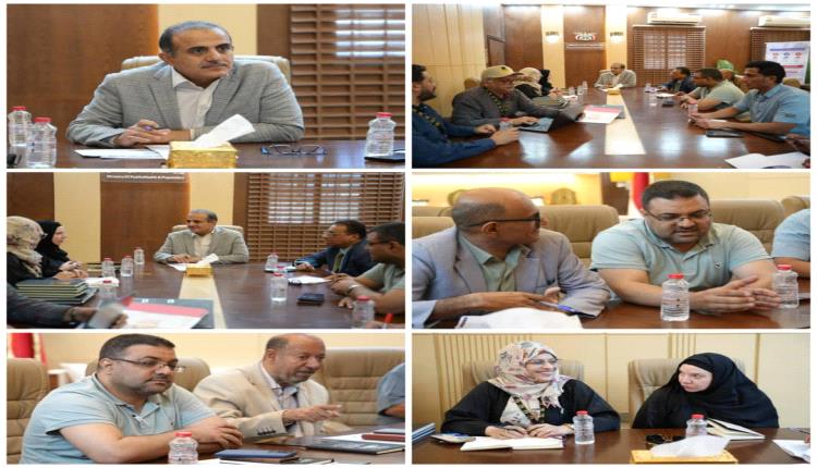 وزير الصحة يبحث مع لجنة الإنقاذ الدولية تعزيز الشراكة بالمشاريع الصحية
