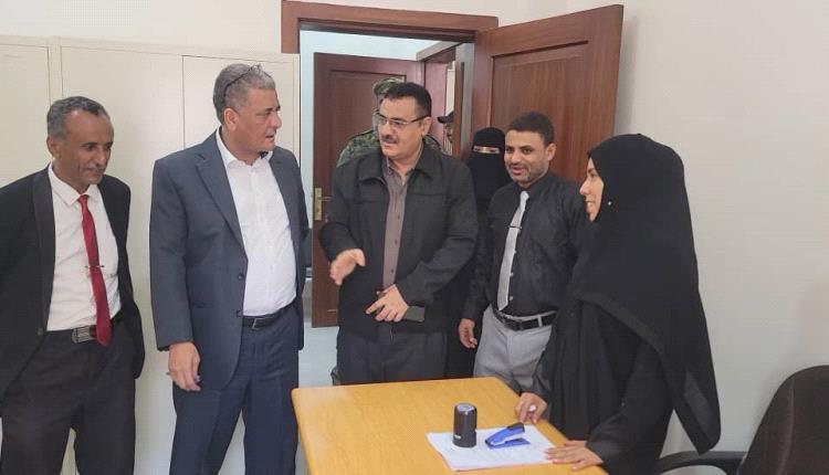 رئيس محكمة استئناف العاصمة عدن يتفقد سير العمل في المجمع القضائي بالمنصورة