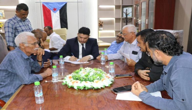 إجراء دور التسليم والإستلام بين المديرين "الخلف" و"السلف" في مديرية البريقة بعدن