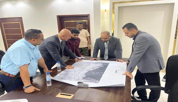 أ.د. باصرة يلتقي قيادات مؤسسة الاتصالات للعمل على رفع كفاءة الخدمات في المحافظات المحررة
