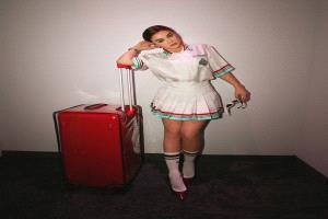 من الجيم إلى الشارع… أسلوب نور الغندور وهيفاء وهبي الرياضي الأنيق