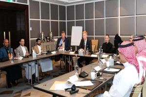 وصفها بالإذلال والانهزام السعودي..صحفي يمني بارز يكشف بنود خارطة الطريق السعودية الحـ,ـوثية