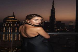 الهالتر بين الأناقة والجرأة… شاهد إطلالات النجمات التي تخطف الأنظار