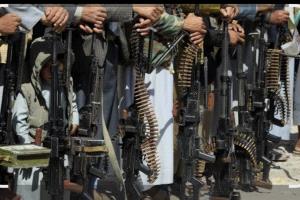 تحسباً لهجـ.ـوم إسـ.ـرائيلي .. هروب قيادات الحـ.ـوثي إلى مناطق ريفية