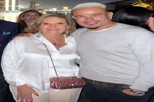 عمرو دياب يثير الجدل بتصرف مفاجئ مع يسرا خلال حفل زفاف