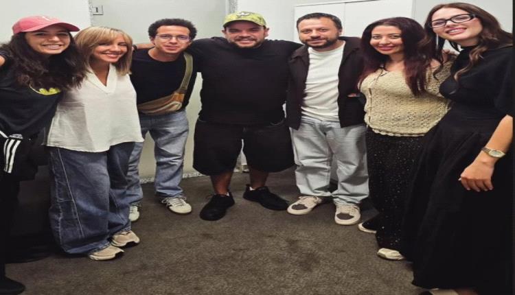 الظهور الأول لـ هنادي مهنا بعد إعلان الطلاق في كواليس مسرحية «خيال مريض»