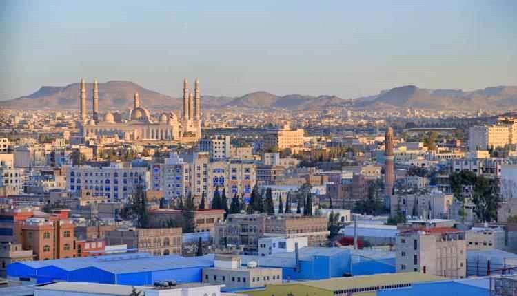 صـ,ـواريخ في شوارع صنعاء تثير جدلاً واسعاً "صورة"