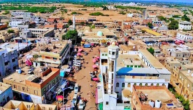 طفح مستمر للمجاري بزنجبار والأهالي يطالبون المحافظ بالتدخل
