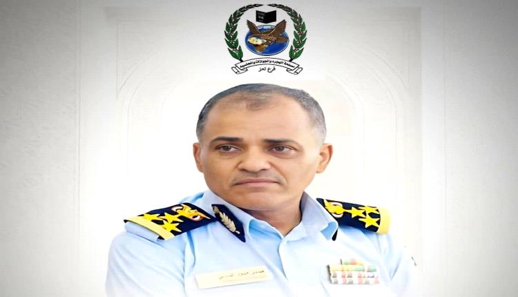 مدير عام مصلحة الهجرة والجوازات والجنسية – فرع محافظة تعز يؤكد أهمية الدقة والتطوير المستمر