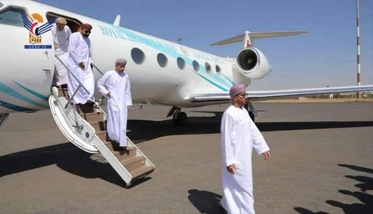 وفد عماني يصل صنعاء حاملاً عرضاً سعودياً للسلام