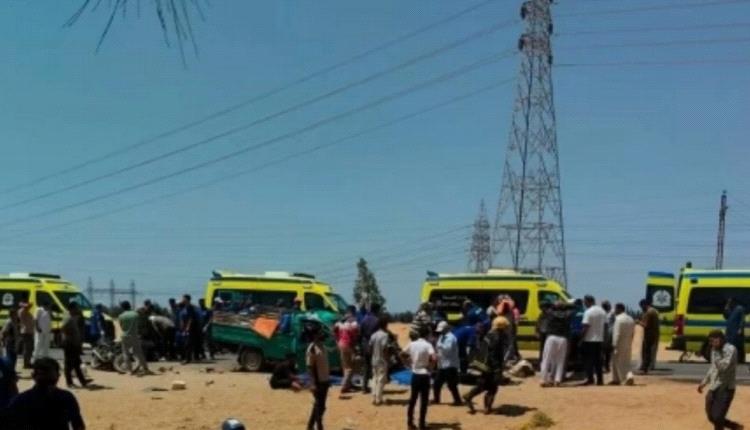 حادث تصادم يقتل ويصيب 47 عاملاً في مصر.. وردود افعال غاضبة على وسائل التواصل