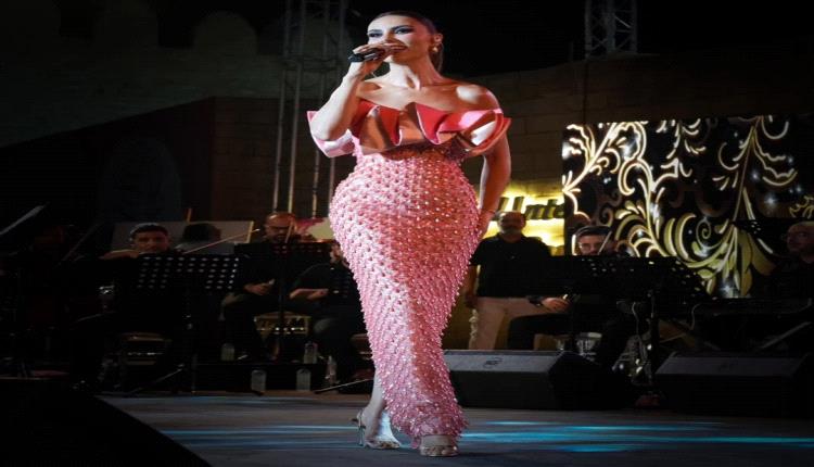 الفنانة التونسية شيماء هلالي تشعل أجواء  مسرح سوسة الدولي
