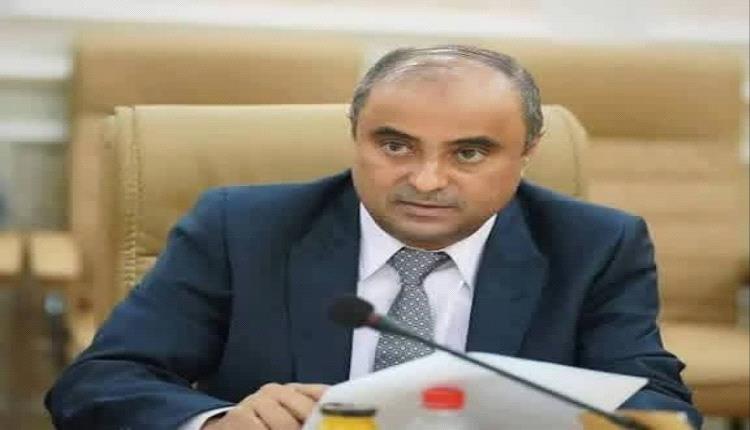 الصحفي خالد الهندوان: إقالة بن بريك بسبب "الإعاشة".. والاعاشة "الوجه الآخر للحوثي"