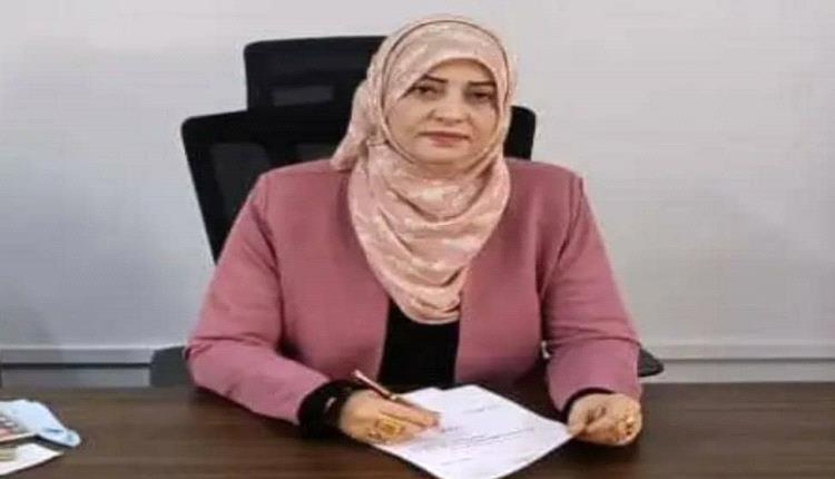 من التنصيب الذاتي إلى إيقاف الترخيص.. قصة اتحاد بلا تمثيل عمالي بعدن تقوده ميرفت السلامي منفردة