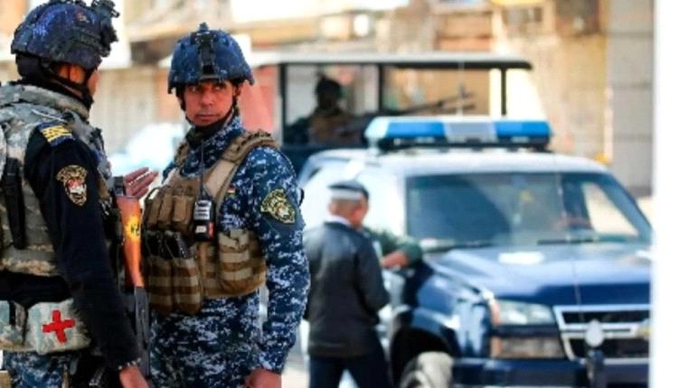 جثة طفلة تبلغ من العمر 3 سنوات تقود الشرطة العراقية لاكتشاف مأساة إنسانية لشقيقتها الكبرى  المقيدة بالسلاسل