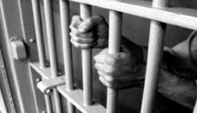 سجن وتغريم إعلامي عربي شهير بسبب شخصيات نافذة.. فما القصة؟