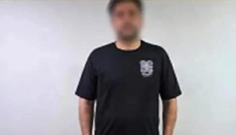 مصري يهاجم ابنه بسكين ويطلق النار على الأمن وزوجته تحتجزه في غرفة وتهرب