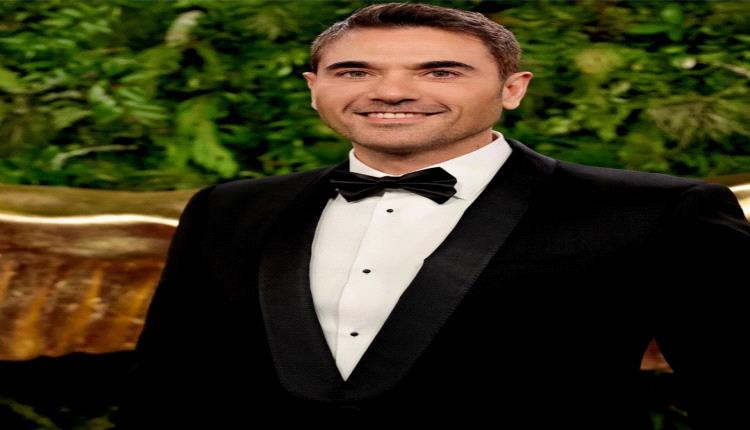 أحمد عز يتحدث عن صدمة فقد والده ووالدته وكيف تحمل هذا الألم؟