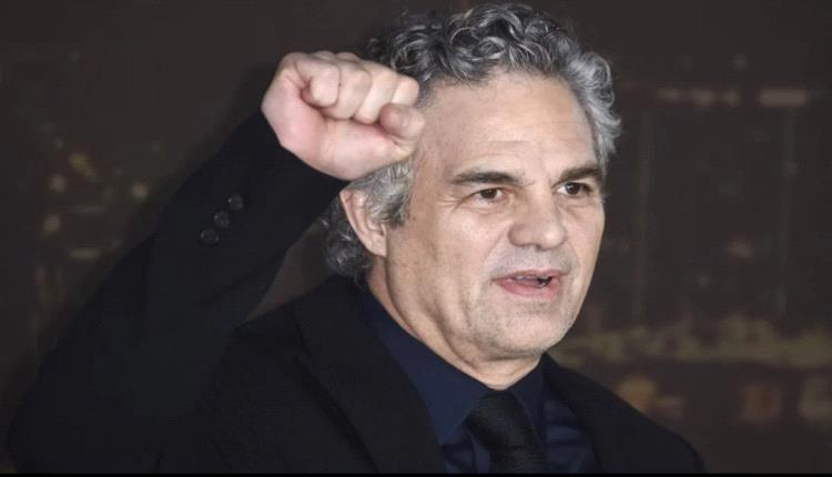 جون كوزاك يساند مارك رافالو ضد اتهامات معاداة السامية