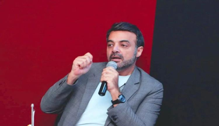 عمرو محمود ياسين يكشف حقيقة خضوع زوجته آيات أباظة لعملية جراحية
