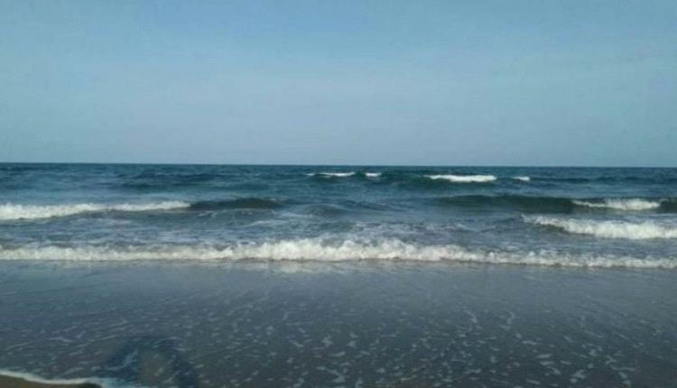 غرق شخصين أثناء السباحة في ساحل الشيخ عبدالله بمديرية زنجبار في أبين