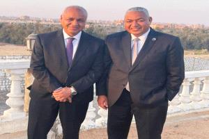 90الف دولار تصرفها الرئاسة اليمنية سنوياً لإعلامي مصري..ما قصتها؟