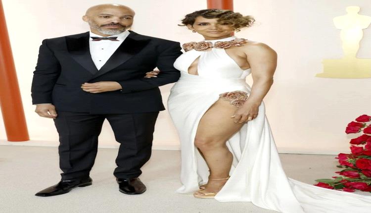 هالي بيري تكشف عن خاتم خطوبتها: جريء، فاخر وغير تقليدي