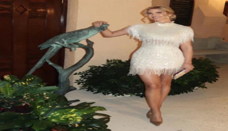 إطلالة مؤثرة… إيفانكا ترامب تعيد ارتداء فستان والدتها الراحلة