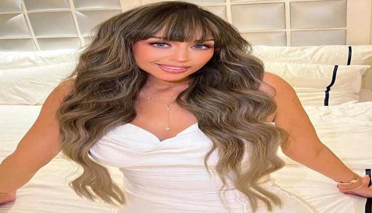 فرح الزاهد تحتفي بصاحبة الشخصية الواقعية التي ألهمت «روج أسود»