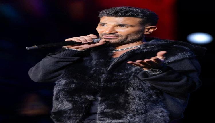 لحظة مؤثرة… أحمد سعد يغني مع ابنتيه خلال حفله الأخير لأغنية "مكسرات"