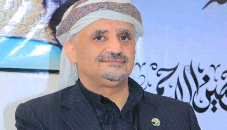 مليشـ.ـيا الحـ.ـوثي تفرض طوقًا أمنيًا مشددًا حول منزل شيخ قبيلة حاشد في صنعاء