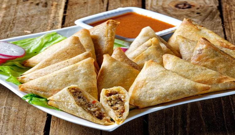 "تعلمي طريقة عمل سمبوسة منزلية بسرعة وسهولة"