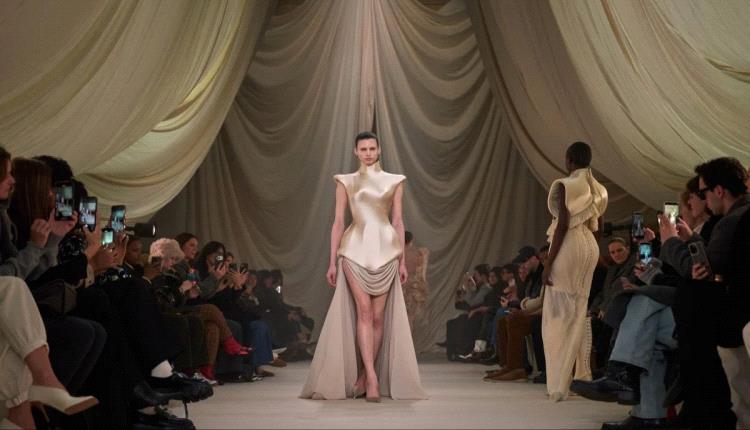 "الأزياء الراقية في 2026.. اتجاهات مبتكرة ولمسات مختلفة"