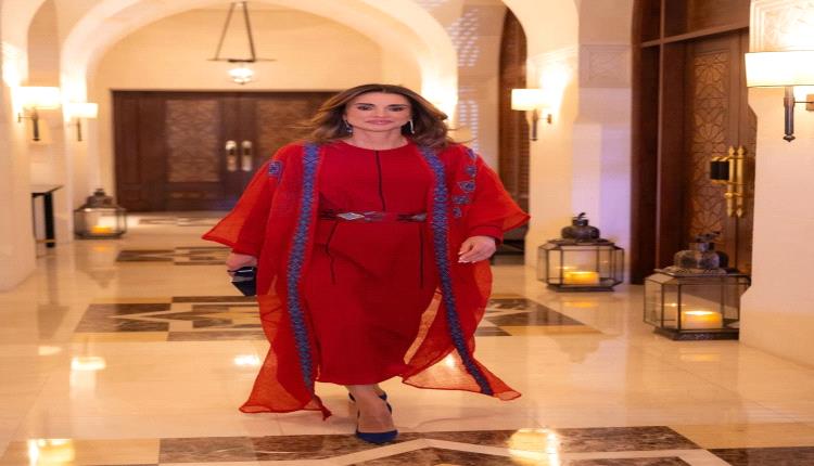 لماذا تختار الملكة رانيا القفاطين الحمراء؟ تفاصيل الإطلالات الملكية
