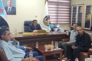 القائم بأعمال الأمين العام يلتقي رئيس اتحاد نقابات عمال الجنوب