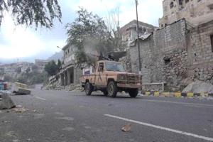 تمويل مقابل هجـ.ـمات.. تقرير أممي يعرّي «تحالف الـ.ـدم» بين الحـ.ـوثي والقاعـ.ـدة