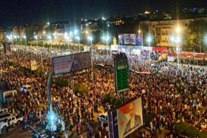 «لن ننكسر».. رسائل «صمود» من قلب مليونية عدن