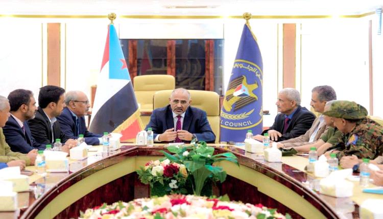 هيئة الرئاسة تقف على مستجدات الأوضاع المأساوية بمحافظتي حضرموت والمهرة وما تتعرض له المرافق فيها من أعمال سلب ونهب وتخريب