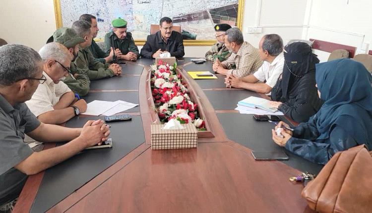 اللجنة الأمنية بالمنصورة تشدد على رفع الجاهزية والتعامل الحازم مع أي محاولات لزعزعة السكينة