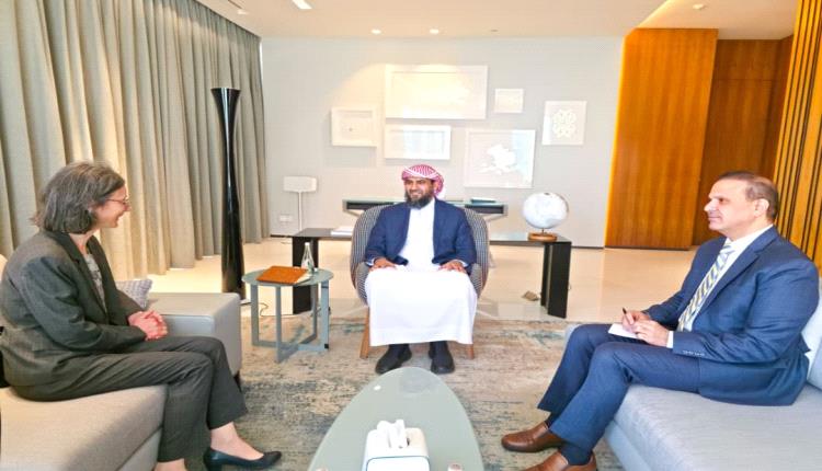 المحرّمي يبحث مع سفيرة فرنسا تعزيز العلاقات الثنائية ودعم جهود الاستقرار والتنمية